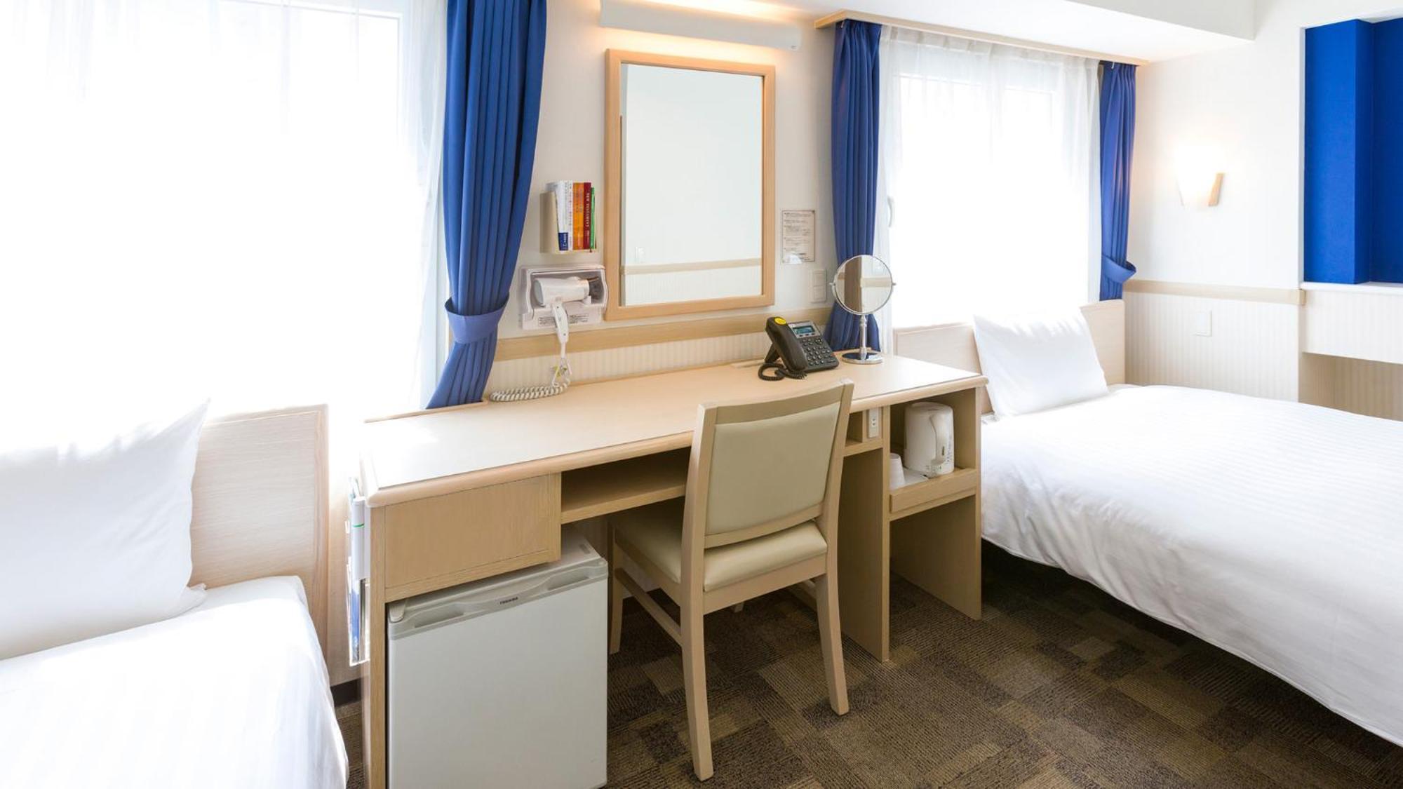 Toyoko Inn Shizuoka Shimizu Ekimae Номер фото